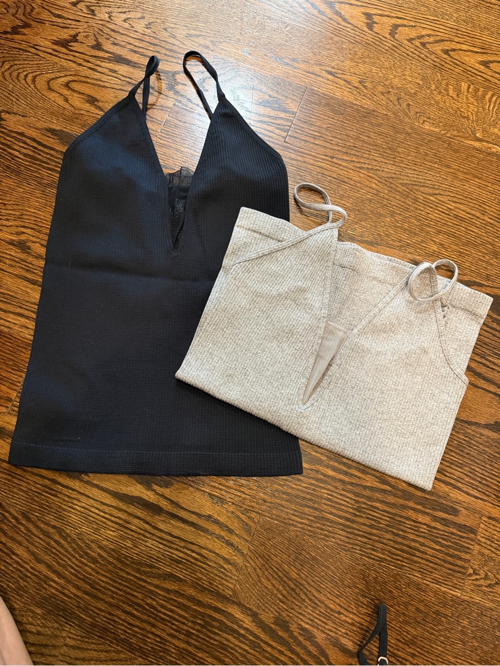 Free People Ribbed V‑Neck Tank Tops - Black & Light Gray